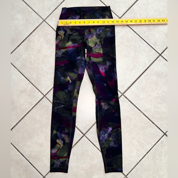 LULULEMON WUNDER UNDER HIGH RISE 28” LEGGING LUXTREME RADIANT MULTI SIZE 4 NWOT - Picture 7 of 9